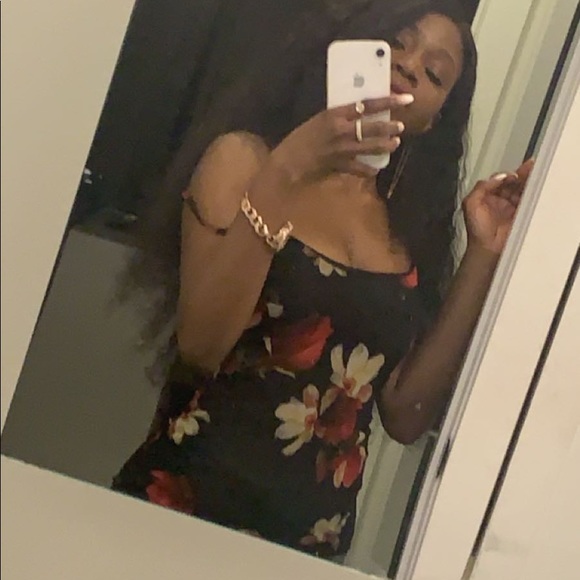 Dress - Picture 3 of 5